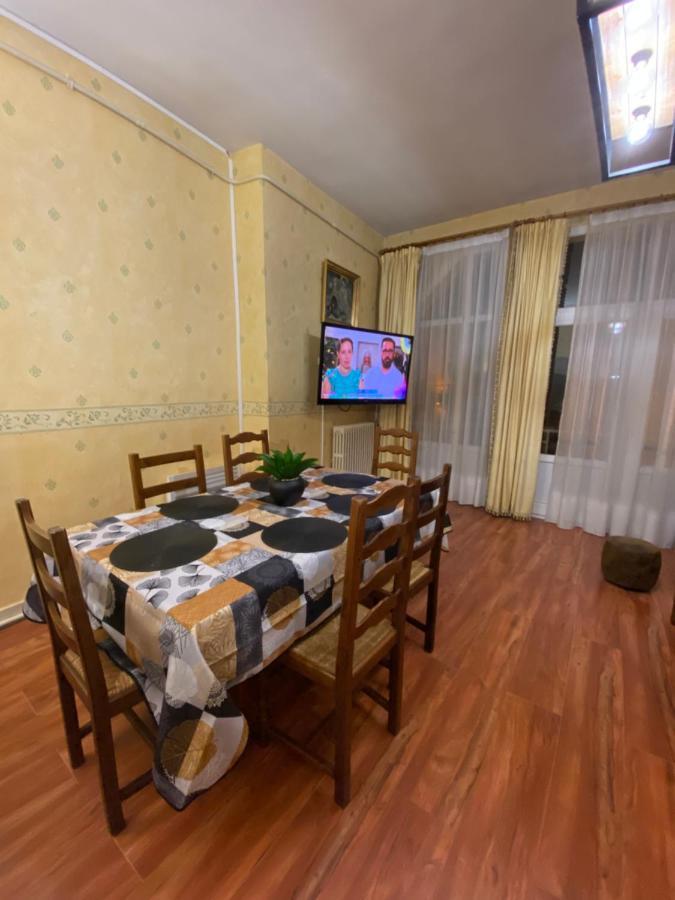 Apartament Chez Benjamin - Centre D'Azay Le Rideau Zewnętrze zdjęcie